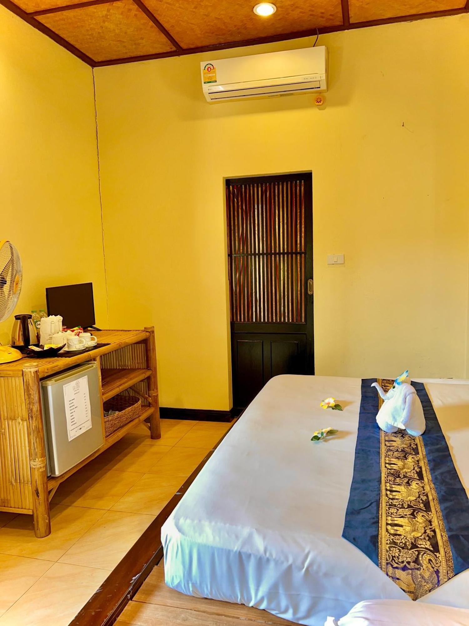 Baan Ton Rak Boutique Resort Koh Chang Esterno foto